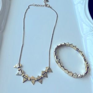Jessica Simpson gold triangle set